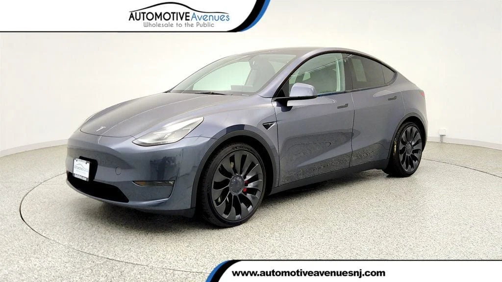 2023 Tesla Model Y Performance Dual Motor All-Wheel Drive's photo