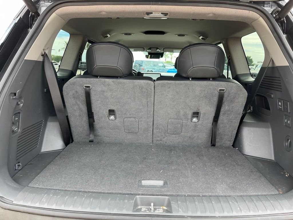 Used 2024 Black Kia Light Long Range image 20