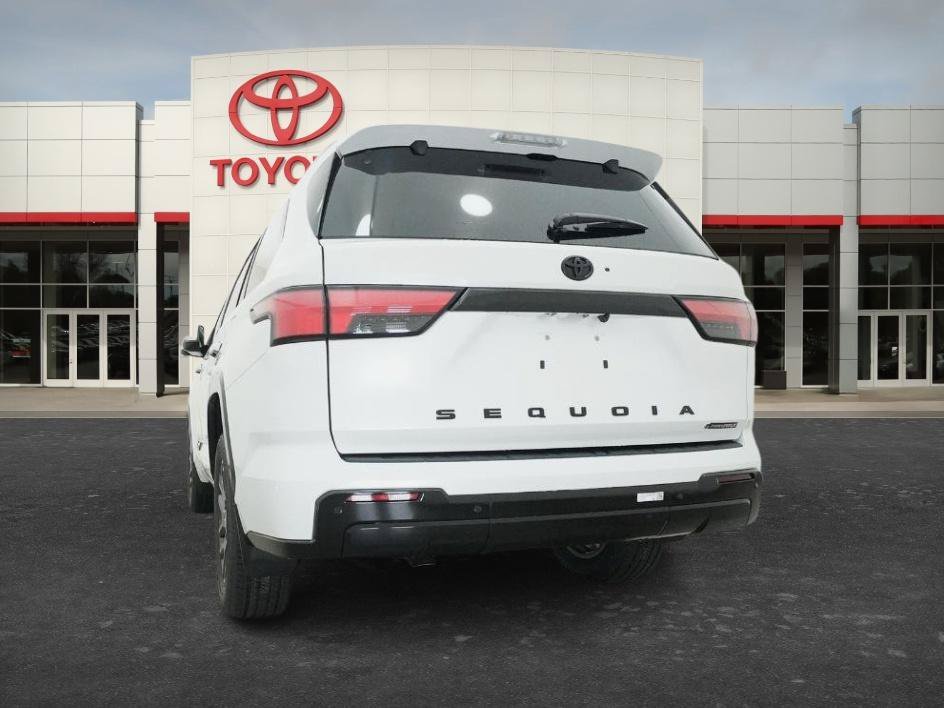 New 2026 Wind Chill Pearl Toyota Platinum image 11