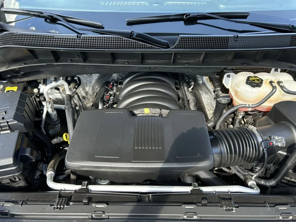 Used 2024 White Chevrolet LT image 30