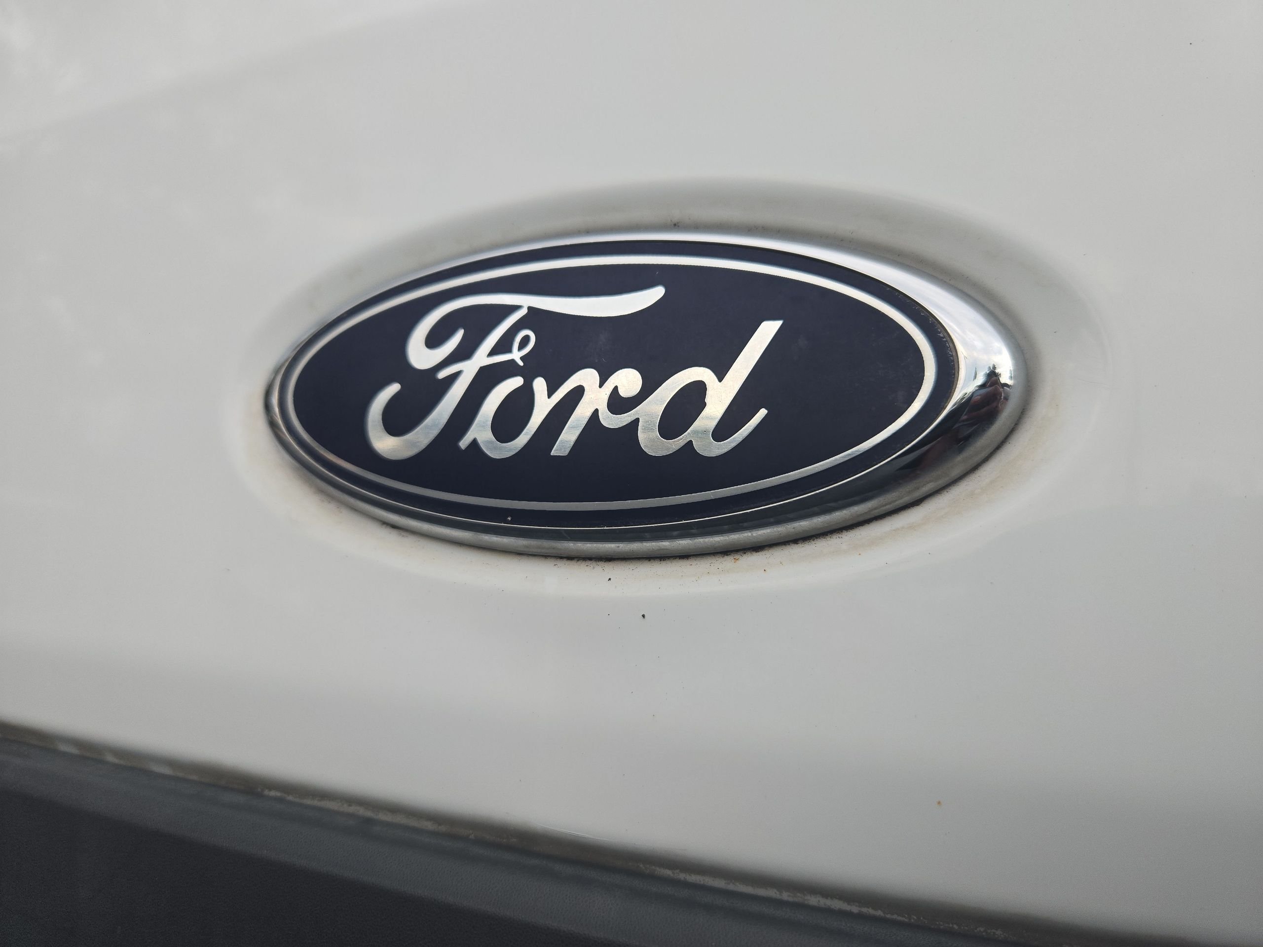 Used 2016 White Ford XLT image 29