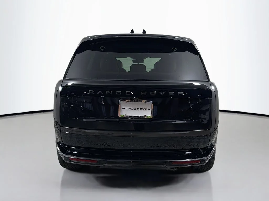 New 2026 Santorini Black Land Rover SE image 6