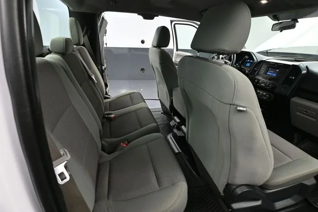 Used 2016 White Ford XL image 31