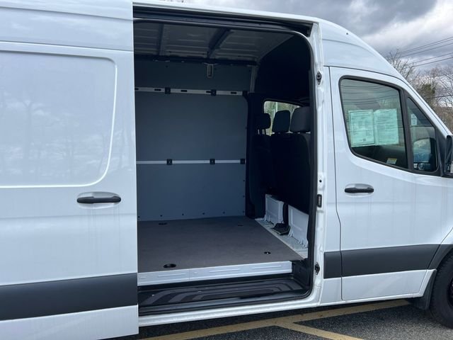 Used 2024 White Mercedes-Benz Cargo 170 WB image 8