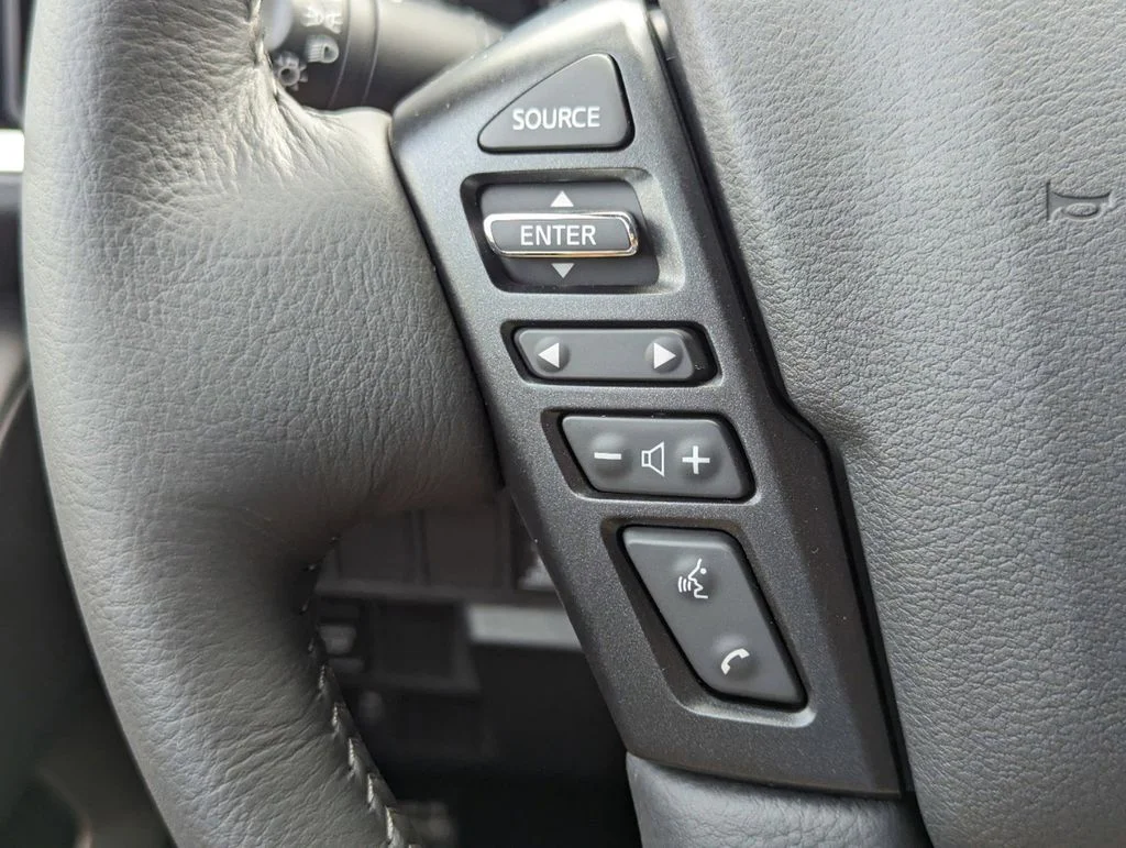 2025 Nissan Frontier SV - Photo 15
