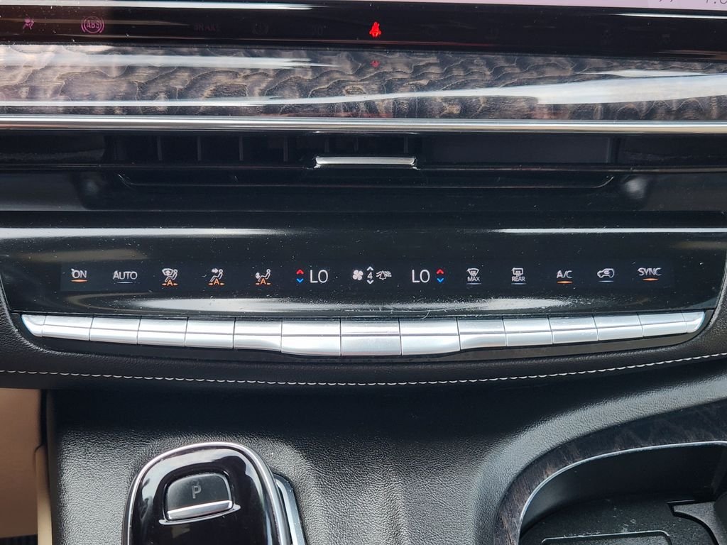 Used 2021 Gray Cadillac Premium Luxury image 20