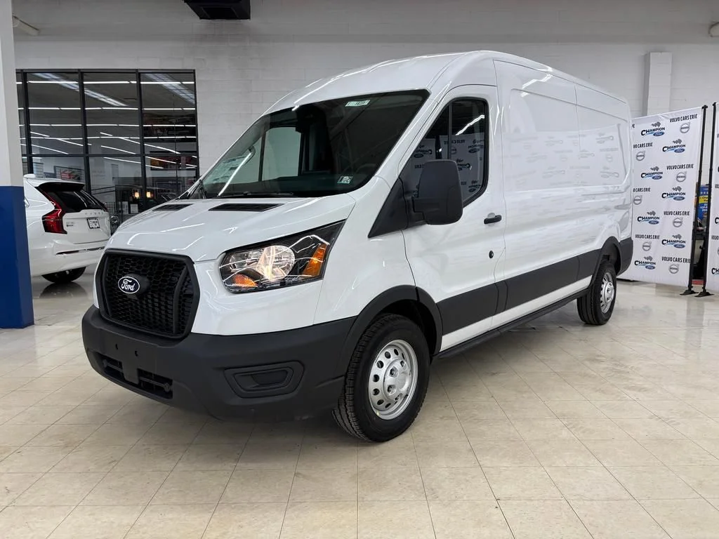 New 2026 Oxford White Ford Cargo Van image 3
