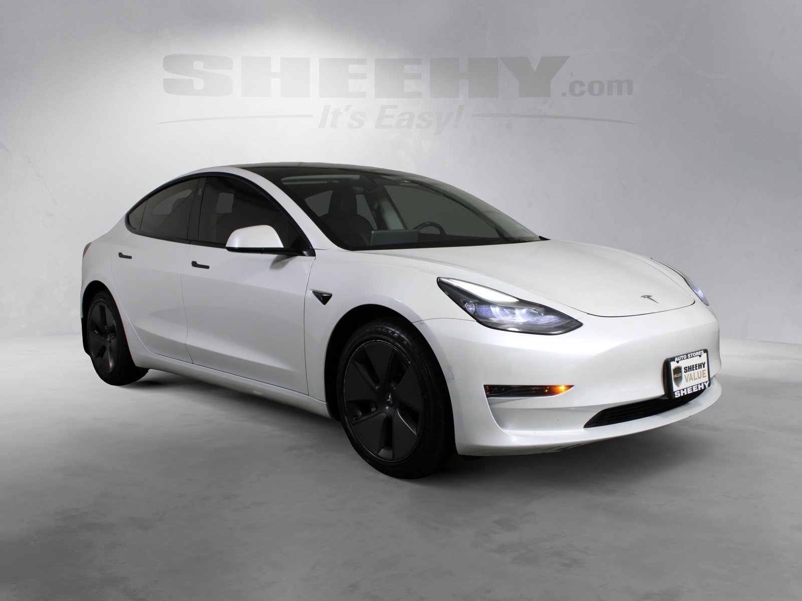 Used 2023 White Tesla Base image 2