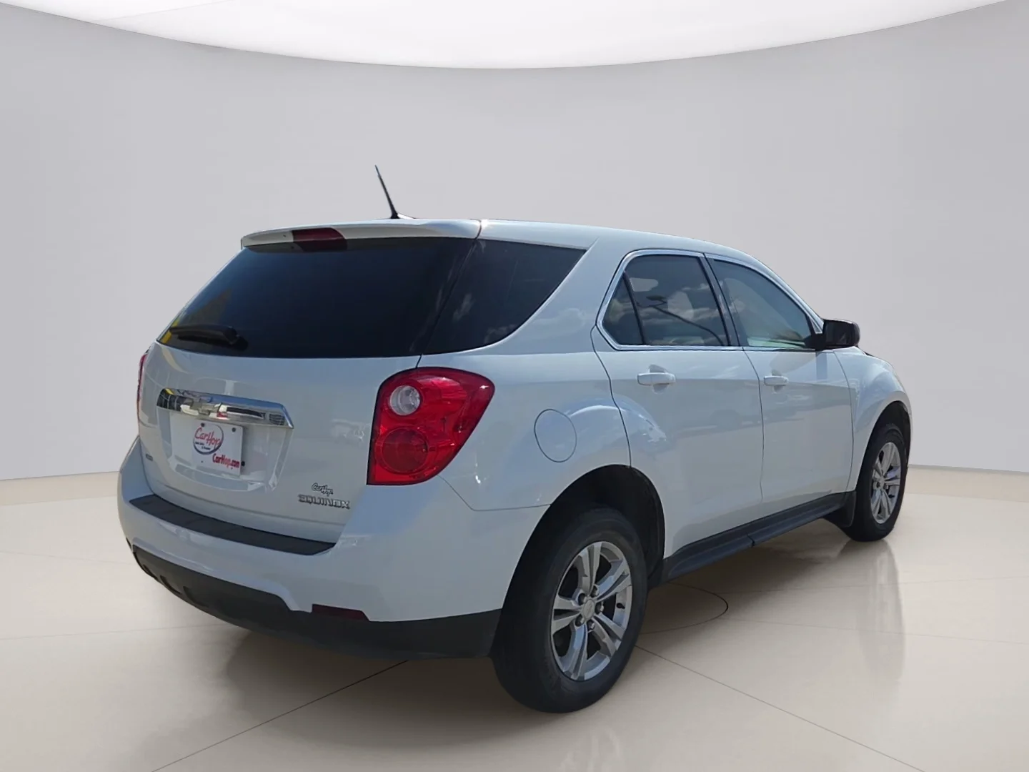 Used 2015 White Chevrolet LS AWD image 5