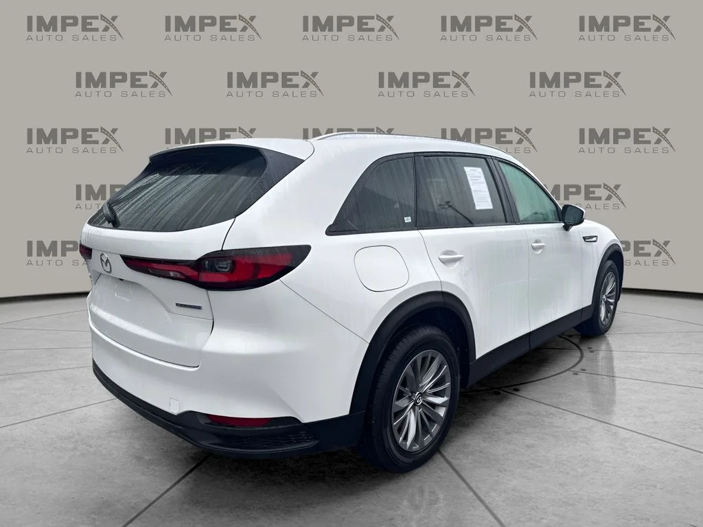 Used 2024 White Mazda Preferred image 3