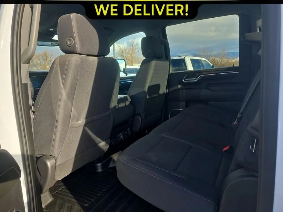 Used 2024 White Chevrolet LT image 9