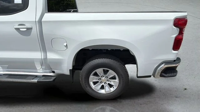 Used 2026 White Chevrolet LT image 34