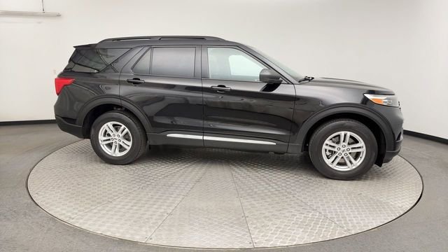 Used 2023 Black Ford XLT image 9