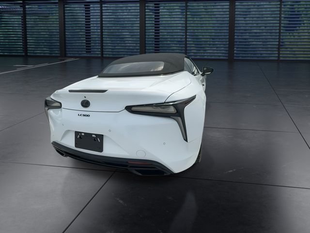 Used 2021 White Lexus 500 image 7