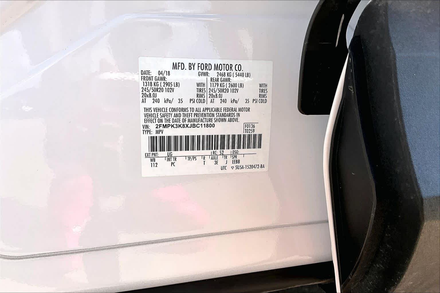 Used 2018 White Platinum Metallic Tri-Coat Ford Titanium image 34