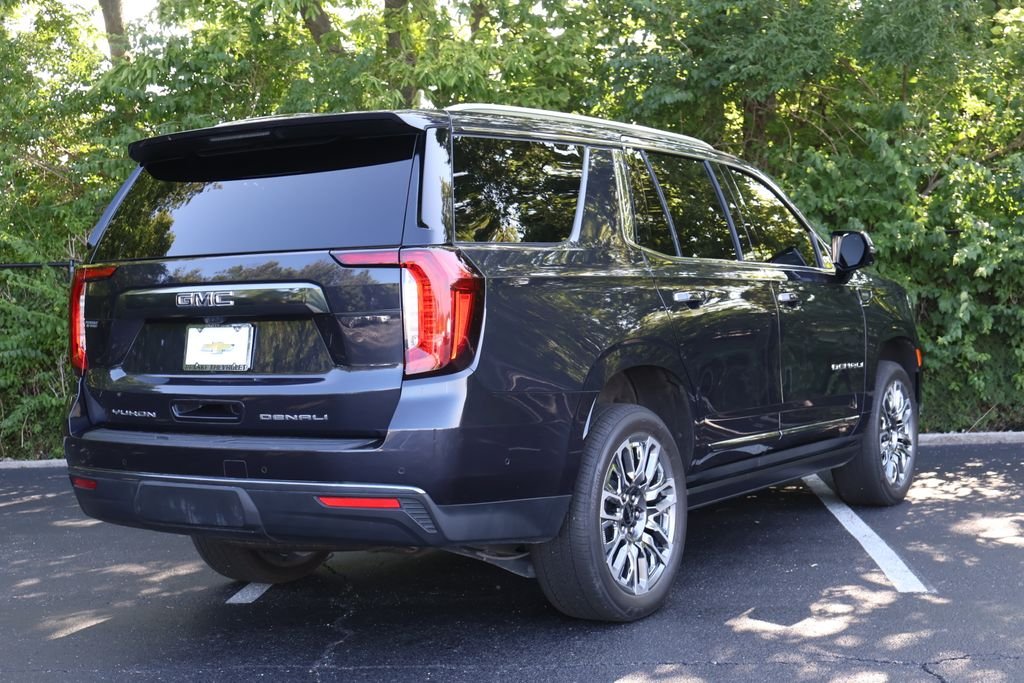 2024 GMC Yukon Denali Ultimate - Photo 11