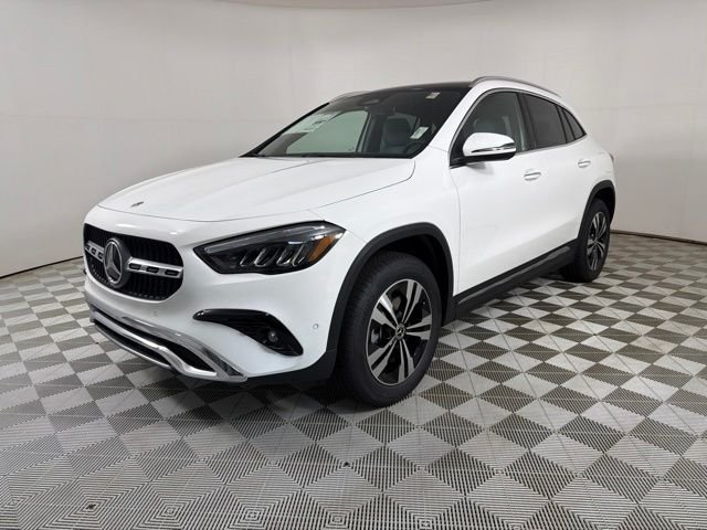 New 2026 Polar White Mercedes-Benz GLA 250 image 3