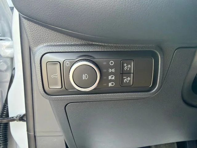 New 2026 Space White Metallic Ford ST-Line image 23