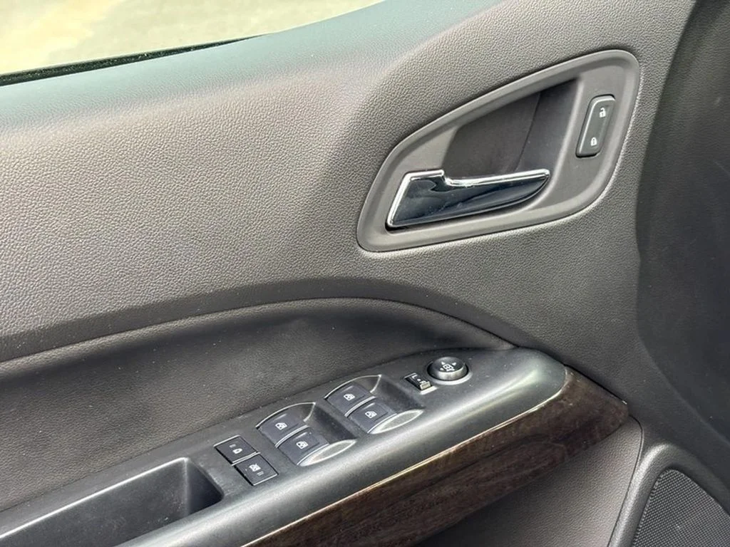Used 2019 Onyx Black GMC 4WD SLE image 15