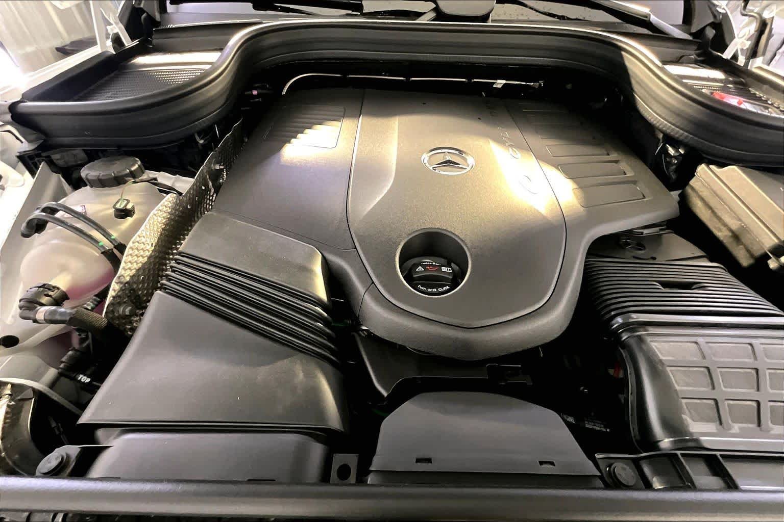 New 2026 Polar White Mercedes-Benz GLE 450 image 14