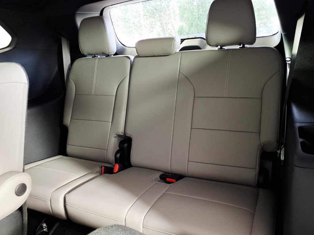 2026 GMC Acadia Elevation - Photo 9