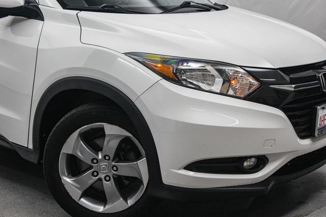 Used 2017 White Orchid Pearl Honda EX image 2