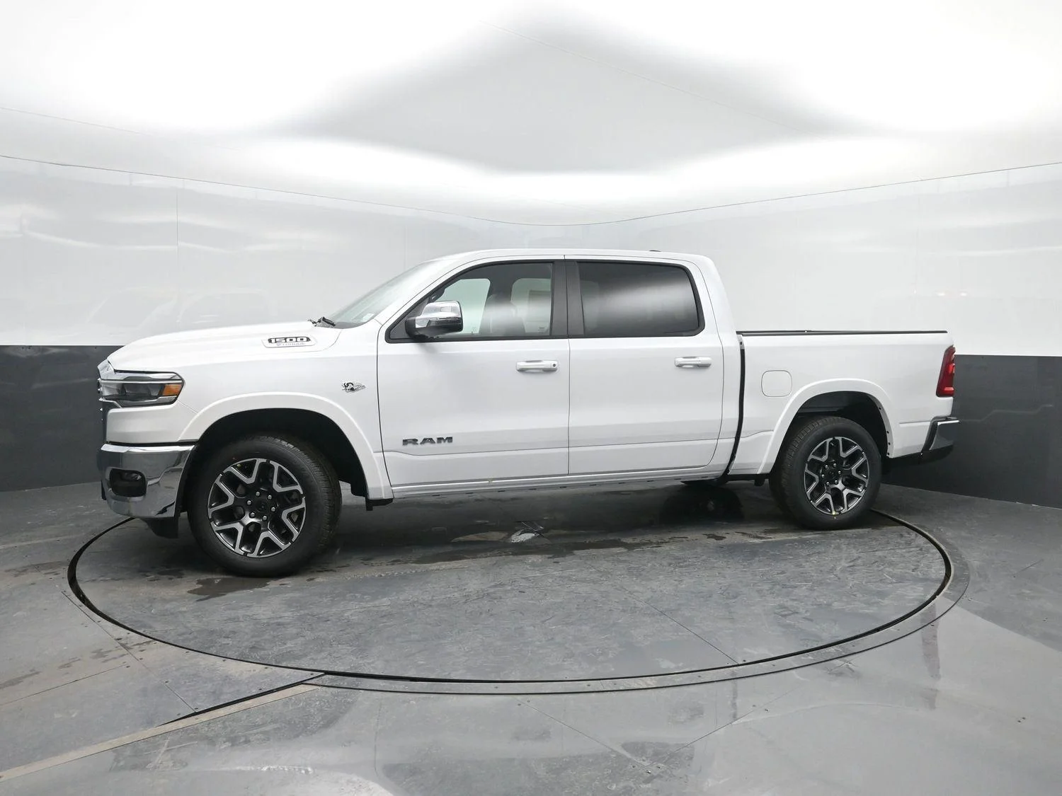 New 2026 Ivory White Tri-Coat Pearl-Coat Exterior Paint RAM Laramie image 1