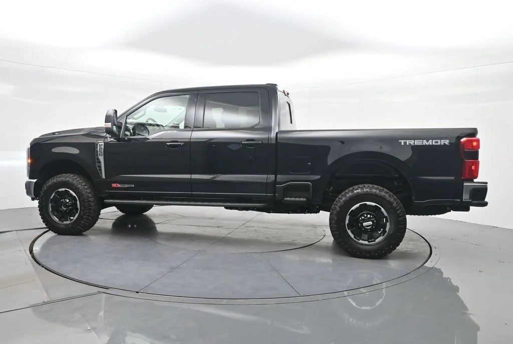 New 2026 Agate Black Metallic Ford F-250® Lariat® image 10