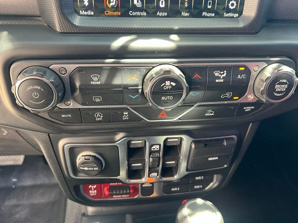 Used 2021 Sting Gray Clearcoat Jeep Mojave image 15