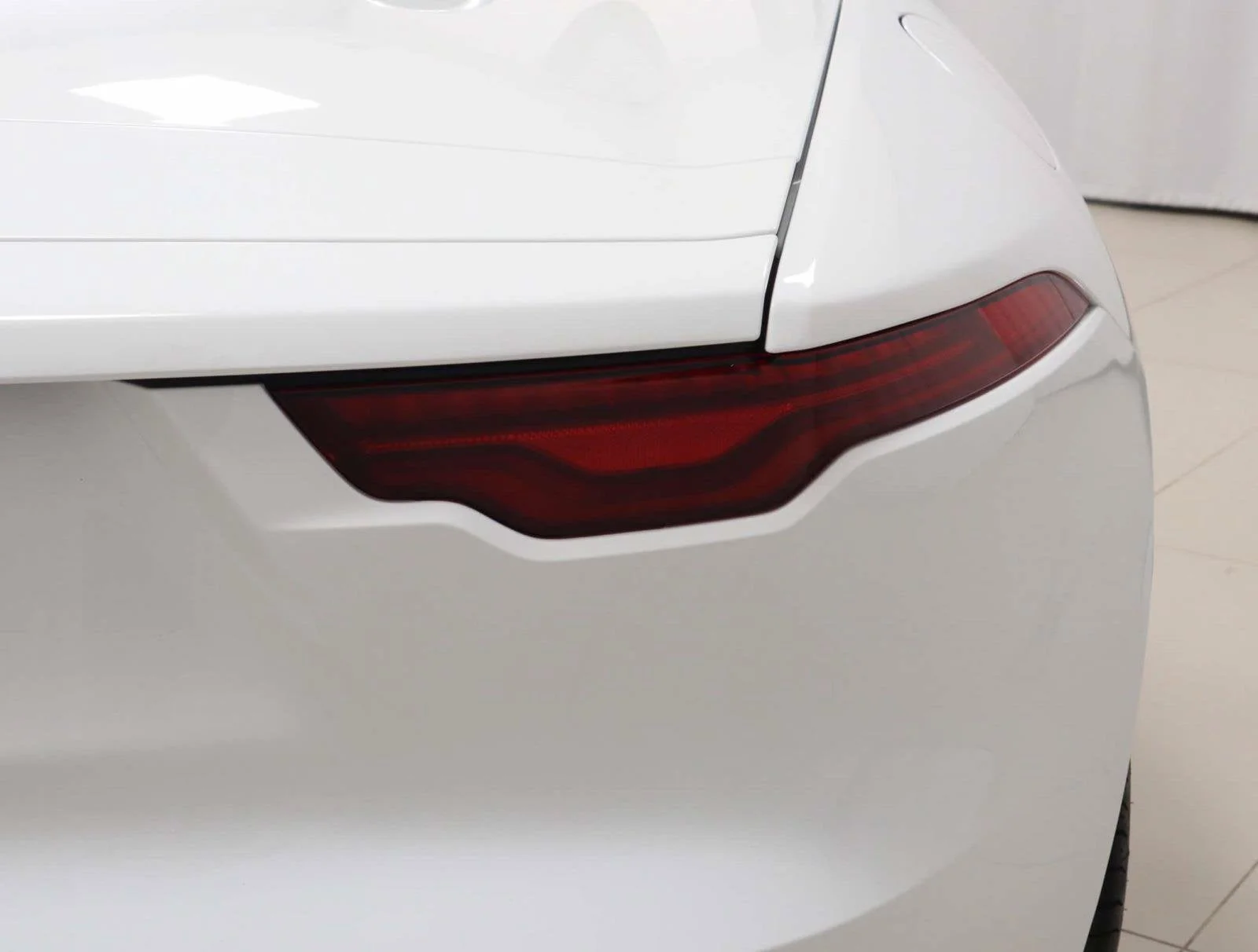 Used 2024 White Jaguar 75 image 14