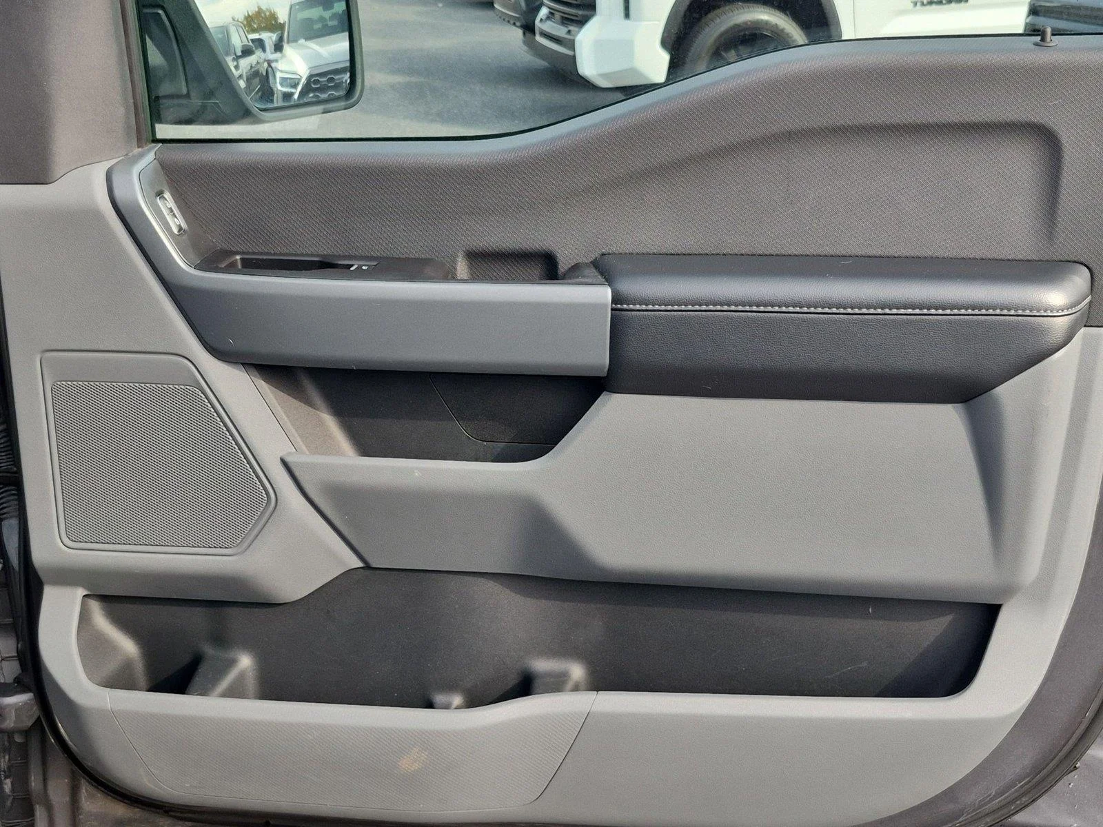 Used 2023 Carbonized Gray Metallic Ford XLT image 33