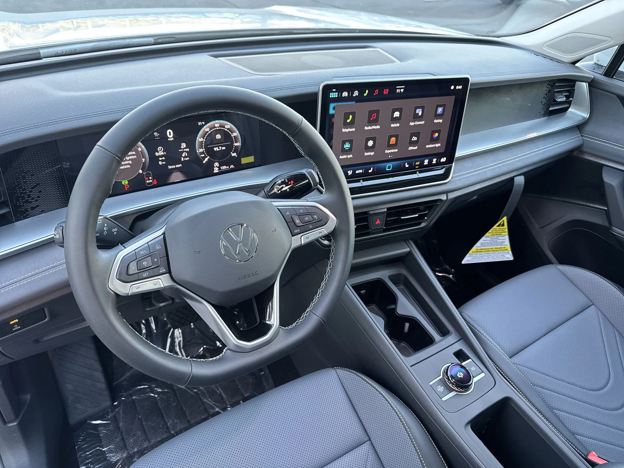 New 2026 Pure White Volkswagen SE image 16