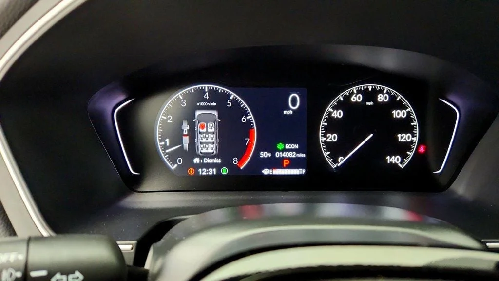 Used 2024 Platinum White Pearl Honda Touring AWD image 15