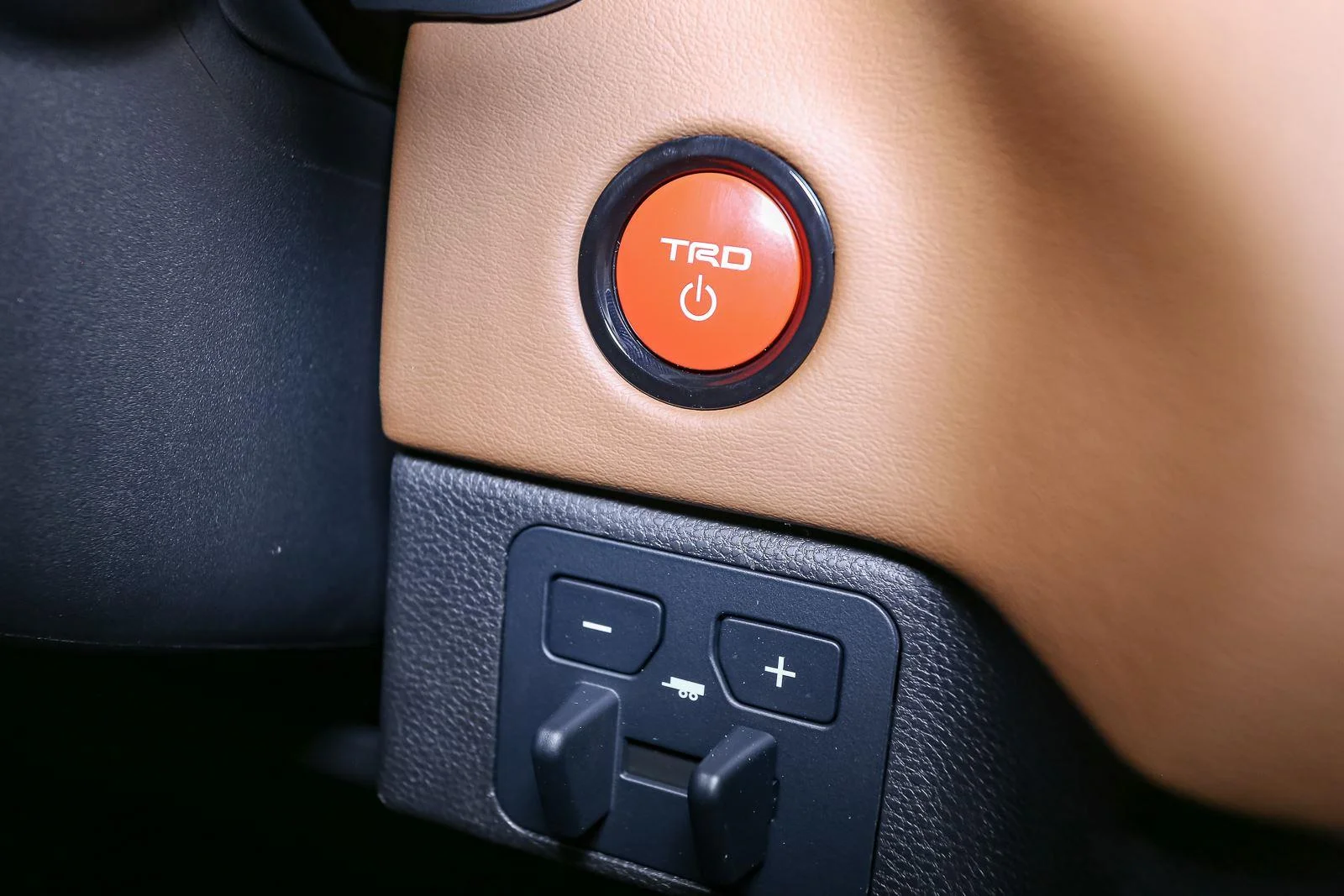 New 2026 Wind Chill Pearl Toyota 1794 Edition image 22