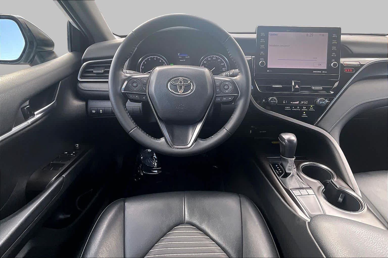 Used 2023 Ice Cap Toyota SE image 6