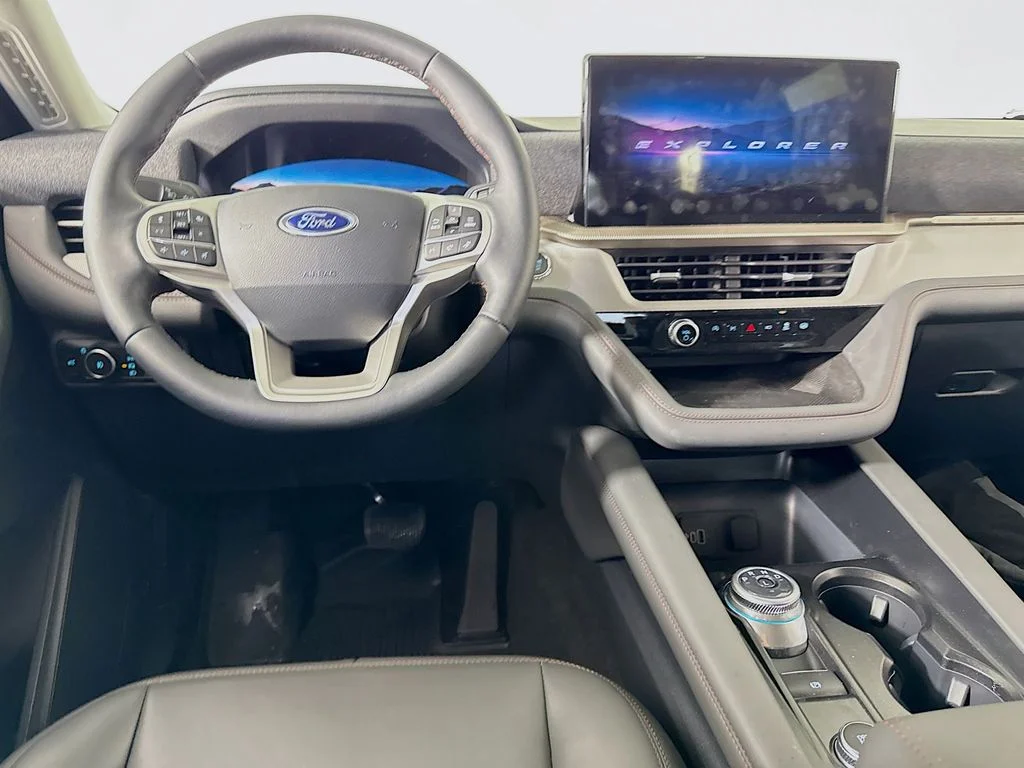 New 2026 Agate Black Metallic Ford Active image 23