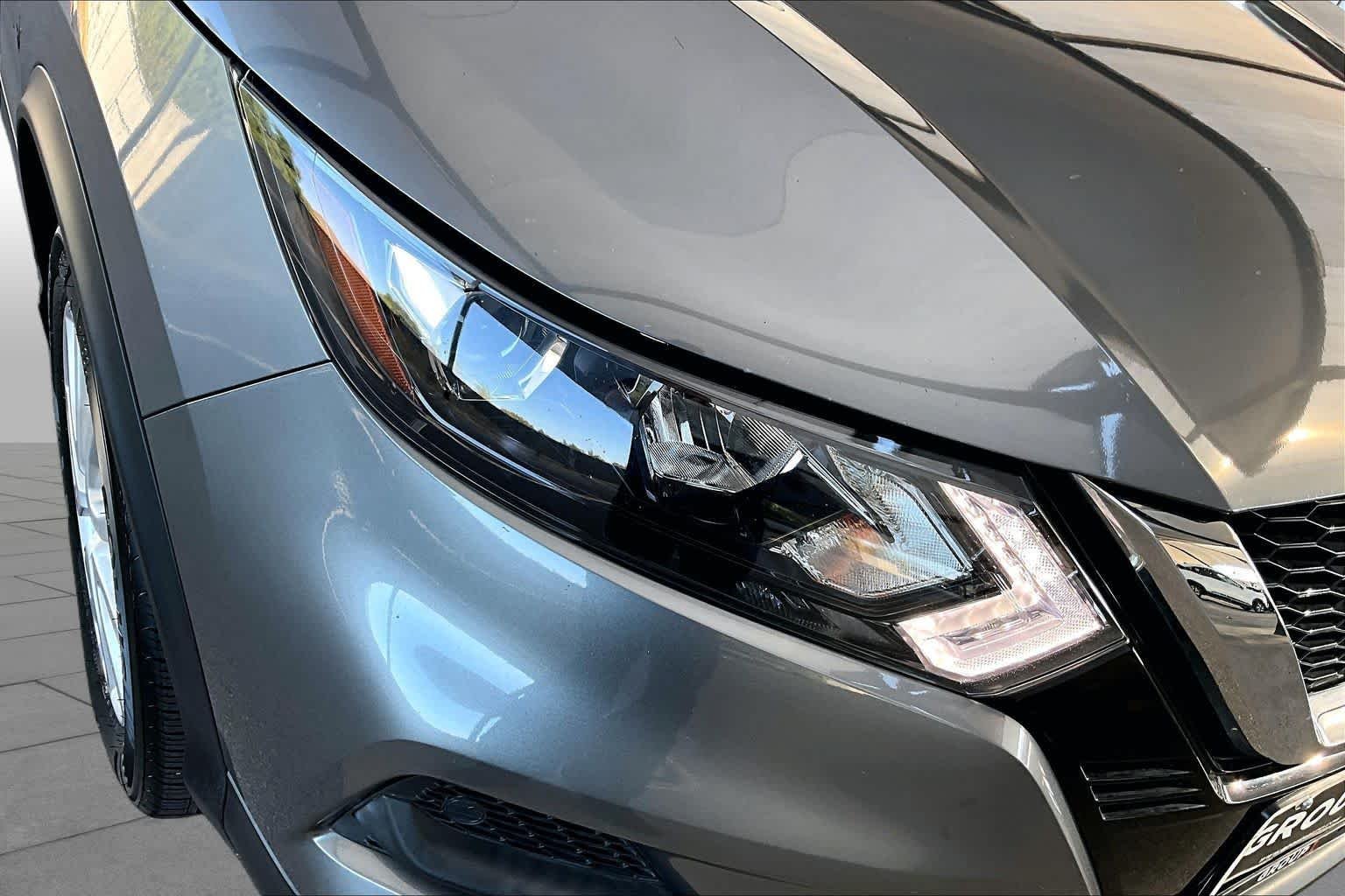 Certified Used 2022 Gun Metallic Nissan S image 27