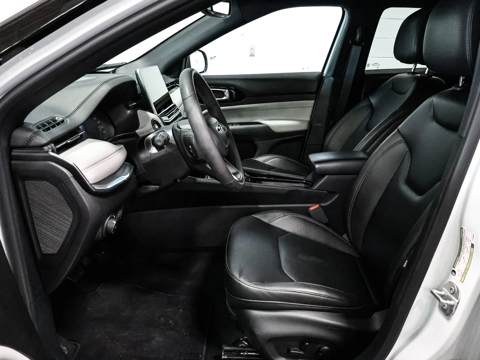 2024 Jeep Compass Limited - Photo 21
