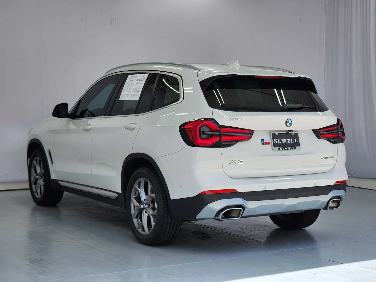 Certified Used 2024 Alpine White BMW xDrive30i image 4