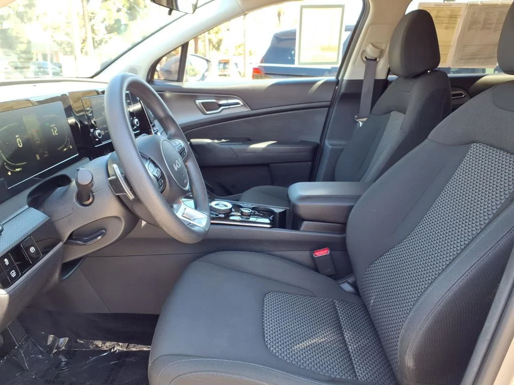 Certified Used 2024 Gray Kia LX image 7