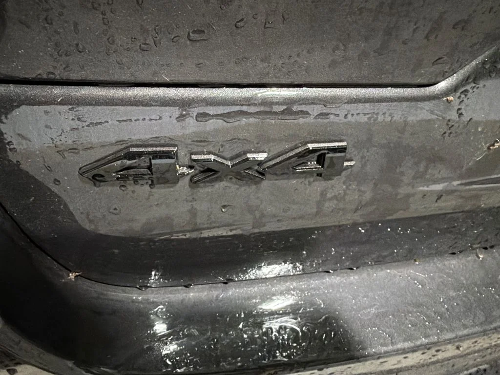 New 2026 Baltic Gray Metallic Clear-Coat Exterior Paint Jeep Laredo Altitude image 9