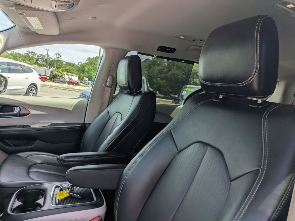 2024 Chrysler Pacifica Touring L - Photo 23