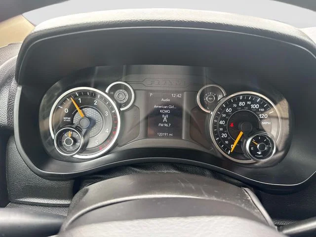 Used 2019 White Ram Big Horn image 24
