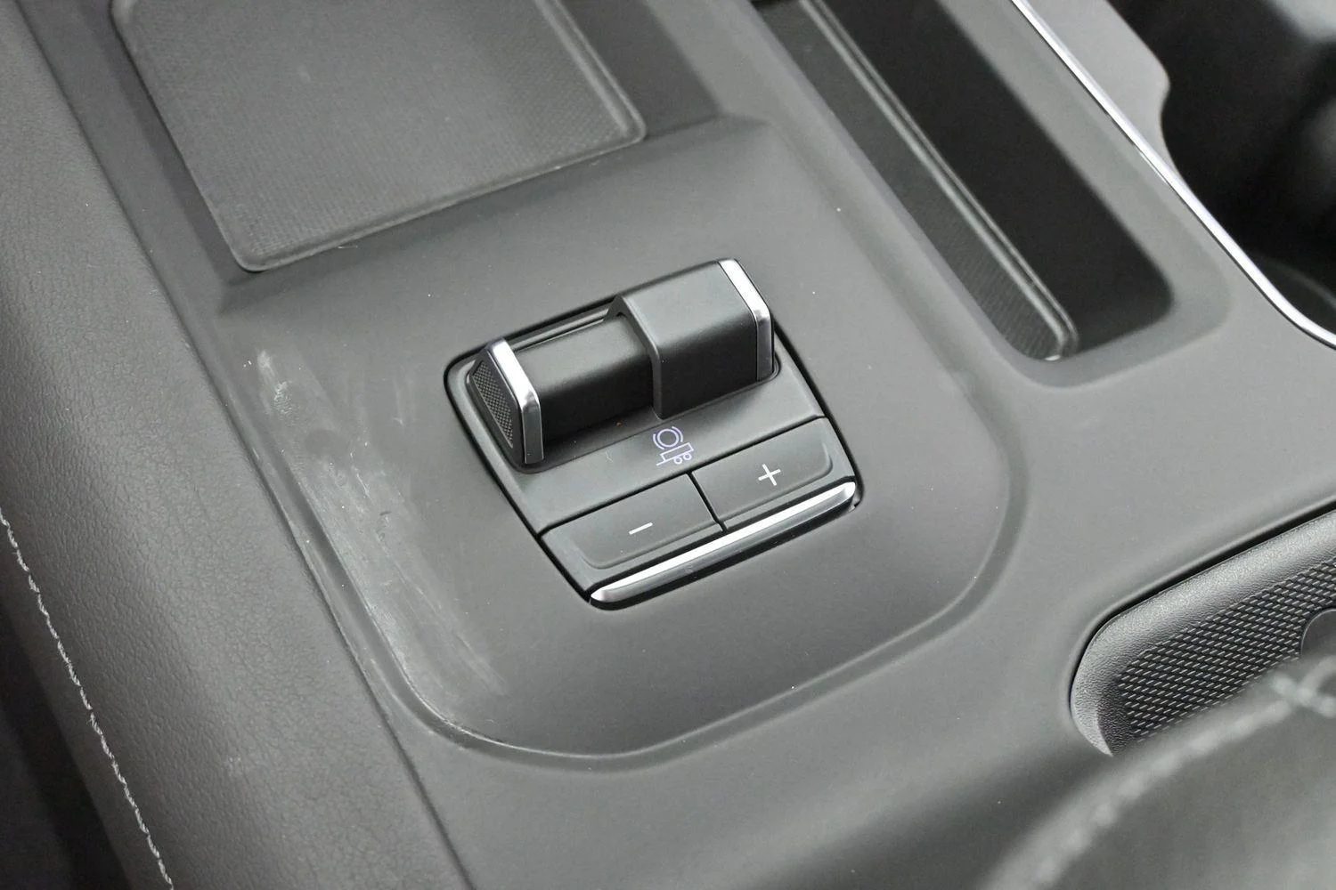 Used 2026 Summit White GMC Denali image 20