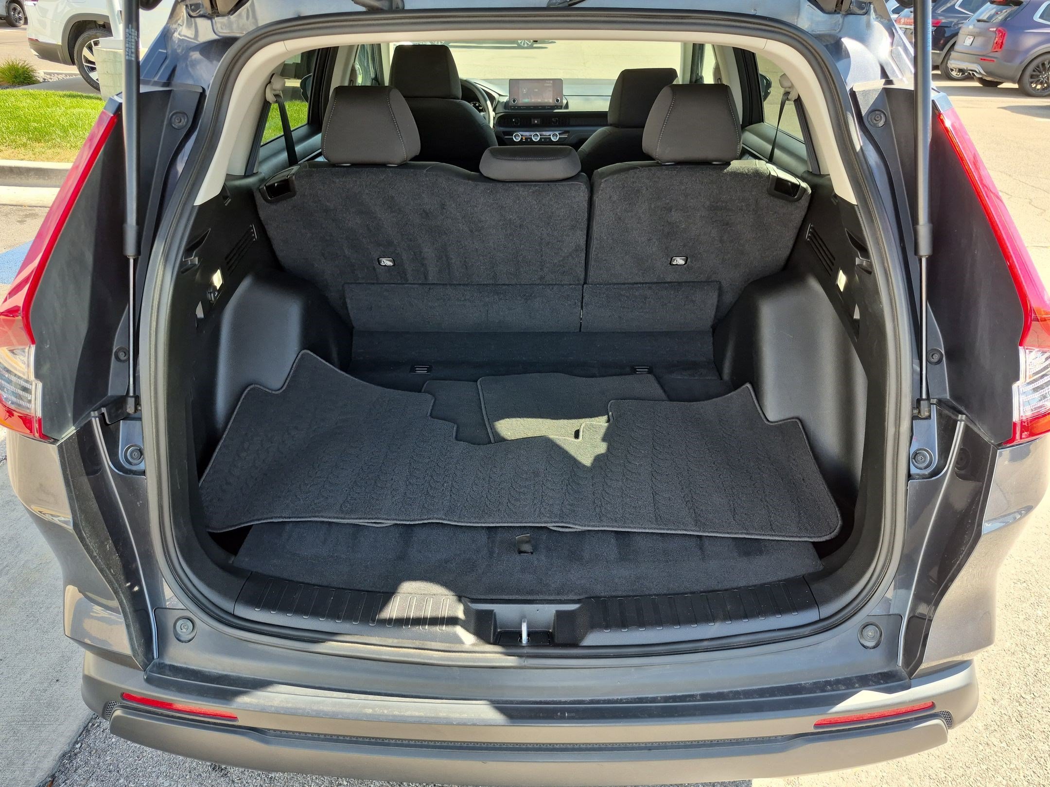 Used 2025 Crystal Black Pearl Honda LX image 29