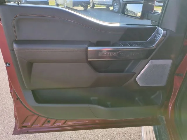 Used 2023  Ford King Ranch image 12