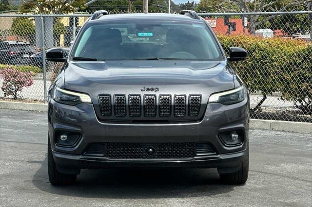 New 2023 Granite Crystal Metallic Clear-Coat Exterior Paint Jeep Altitude Lux image 9