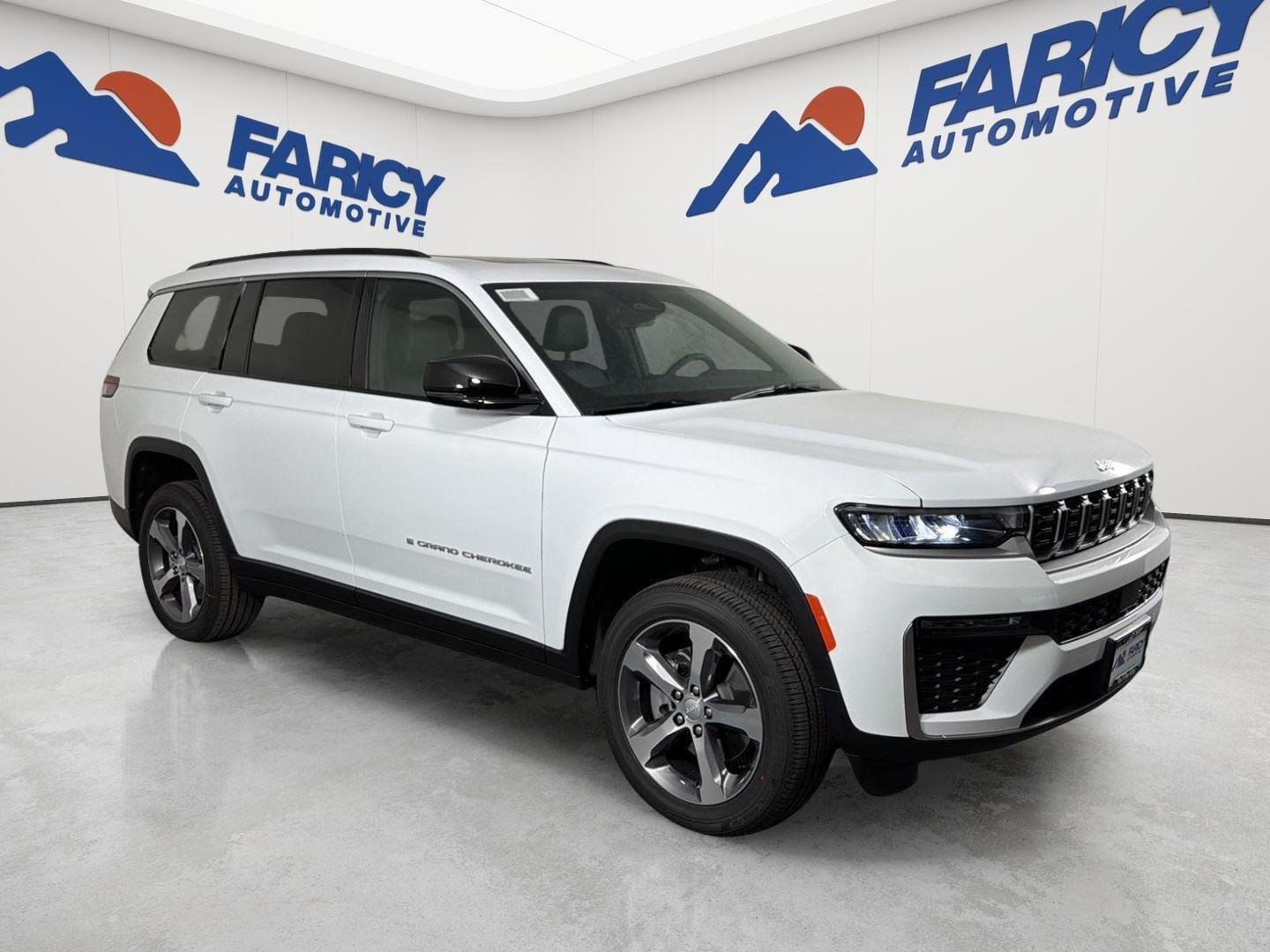 New 2026 Bright White Clear-Coat Exterior Paint Jeep Limited image 2