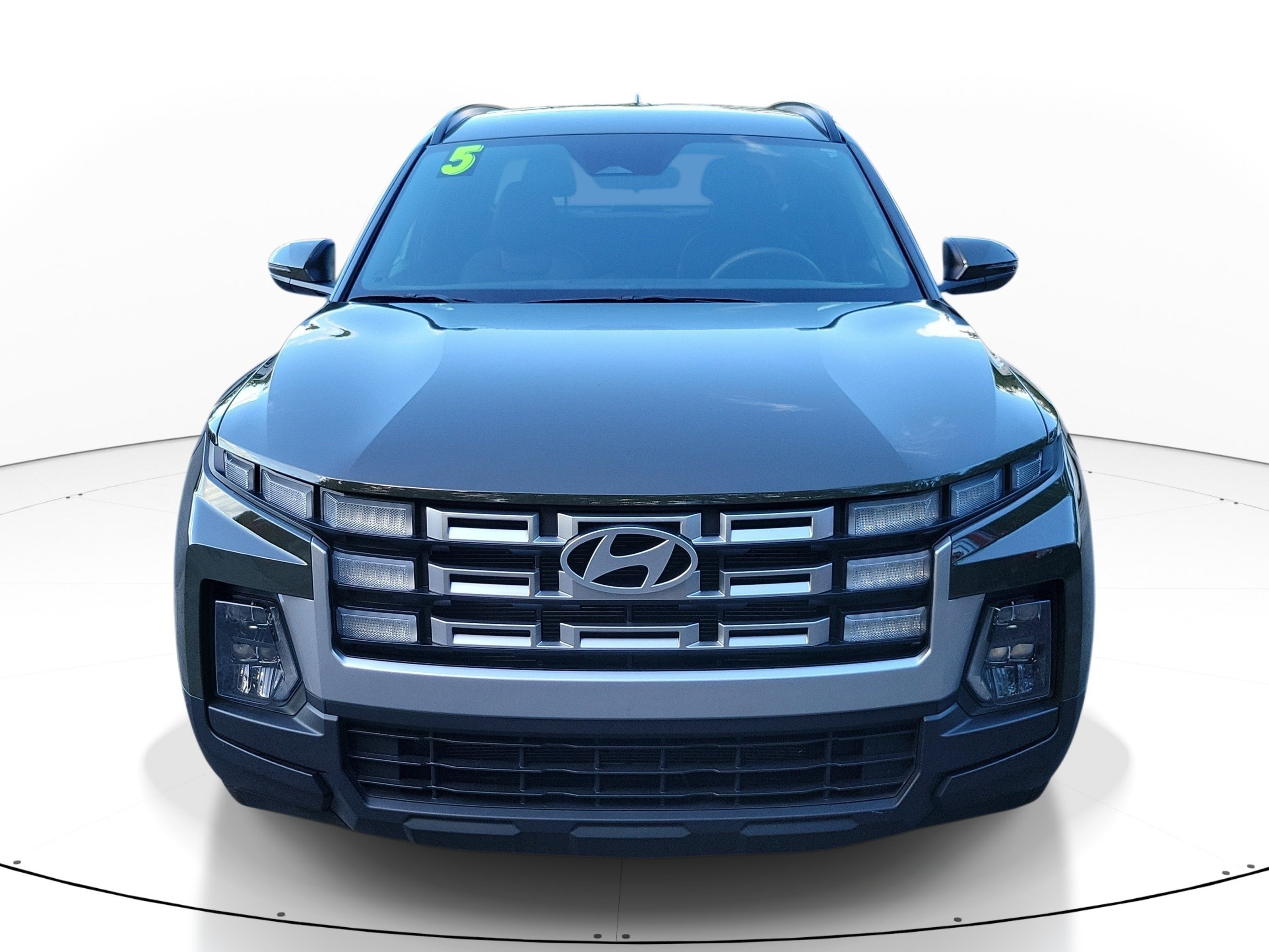 Used 2025 Rockwood Green Hyundai SEL image 4