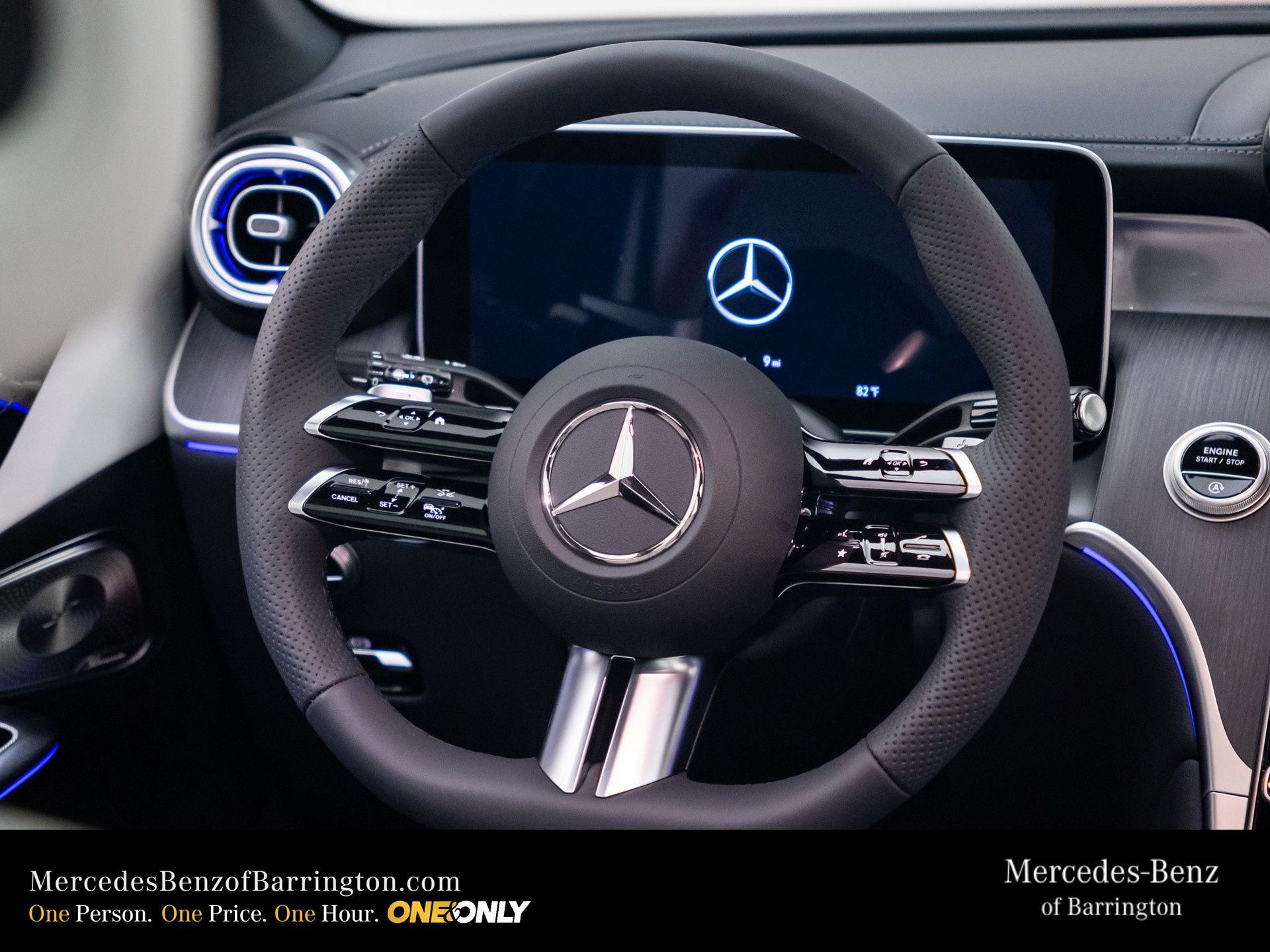 New 2026 MANUFAKTUR Patagonia Red Metallic Mercedes-Benz GLC 300 image 12